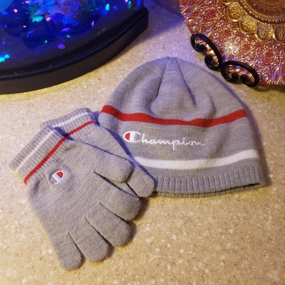 Hat and gloves set - Picture 1 of 5